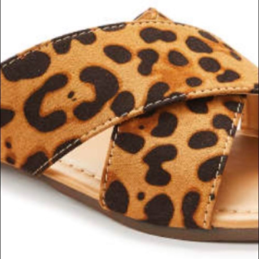 Leopard printed Sandals - Picture 2 of 5